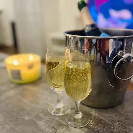 Ikigaihome Pl Modern With Garage Apartman Varsó