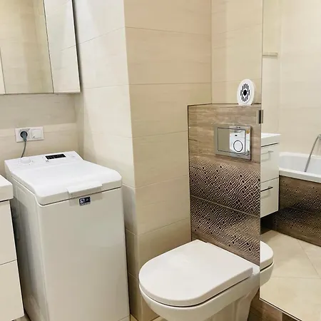 Ikigaihome Pl Modern With Garage Apartman Varsó